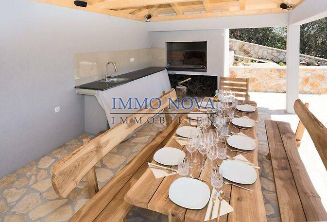 Neues Haus mit Pool, zu verkaufen, Trogir, ImmoNova