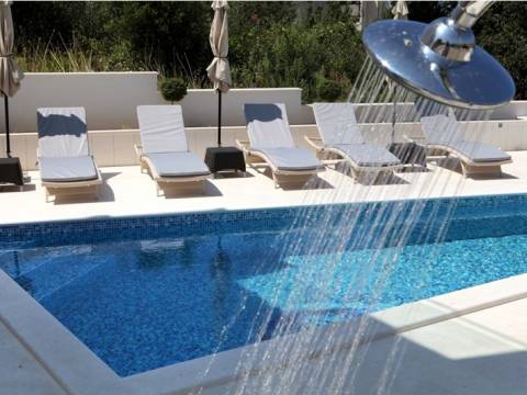 Predivna manja villa s bazenom na prodaju, Čiovo, Trogir