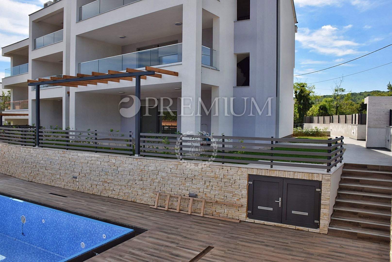 Ground Floor Apartment 2 Meters From The Sea Superb New