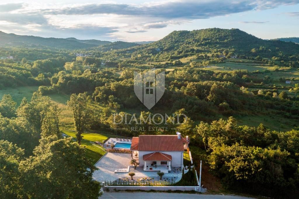 Pićan, surroundings, beautiful Villa surrounded by nature