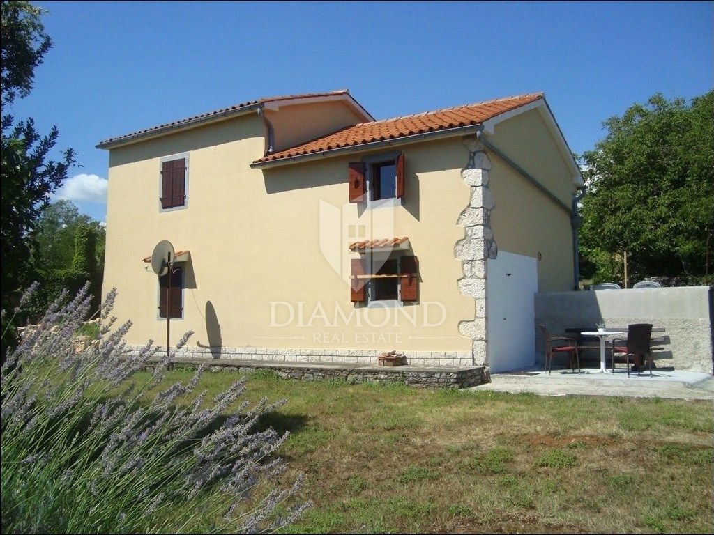 Labin, dintorni, casa autoctona in pietra d'Istria
