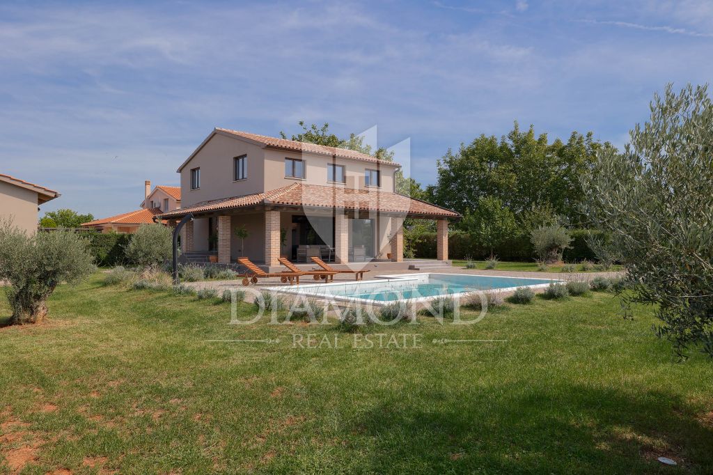 Pula, beautifully decorated house in a great location!