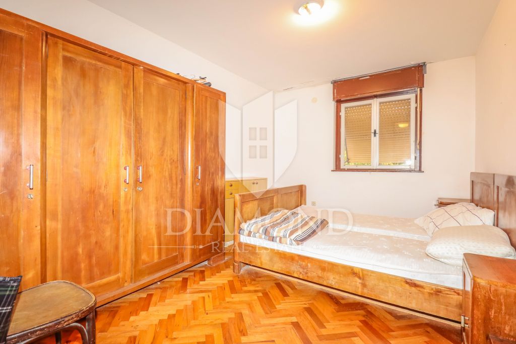 Apartment with potential in the center of Rovinj with two bedrooms