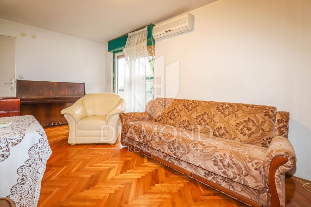 Apartment with potential in the center of Rovinj with two bedrooms